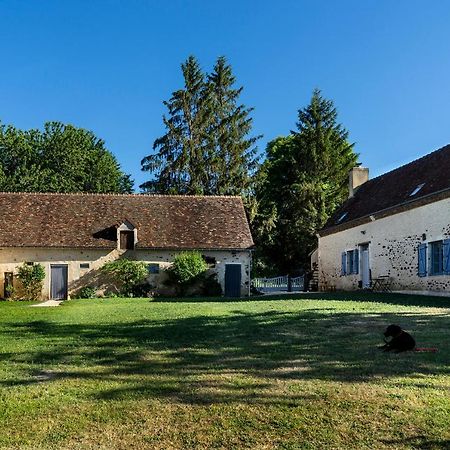 Chambre D'Hotes Chez Artiste Verrier, La Perriere - Perche Exterior photo