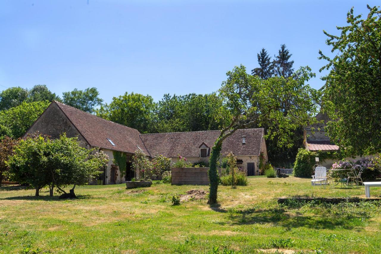 Chambre D'Hotes Chez Artiste Verrier, La Perriere - Perche Exterior photo